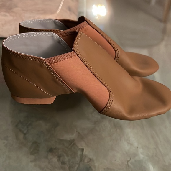 Dance Class GB301 Spandex Gore Jazz Shoe - Picture 2 of 3